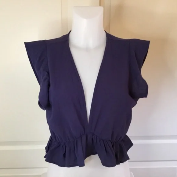 Fancyinn Ruffled Deep V Crop Top - Picture 2 of 5